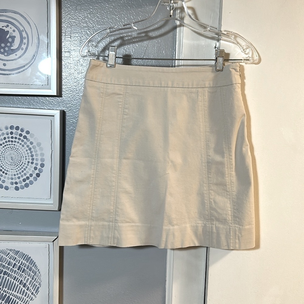 White House Black Market Beige Mini Skirt Size 4